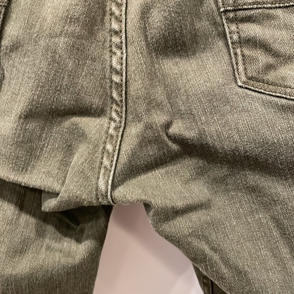 Jordan Craig Legacy Edition Dark Green Shorts Distressed Men’s Size 34 - Picture 8 of 16